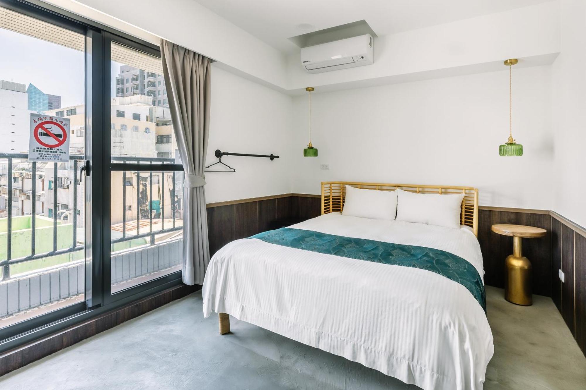 Hotel Nan Nan Kaohsiung Esterno foto