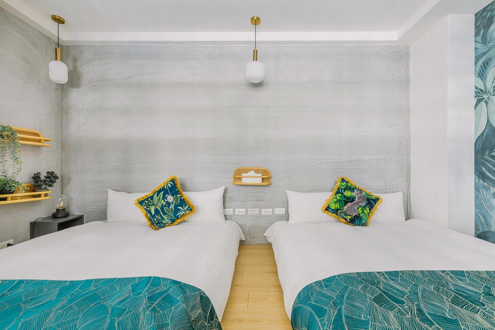 Hotel Nan Nan Kaohsiung Esterno foto