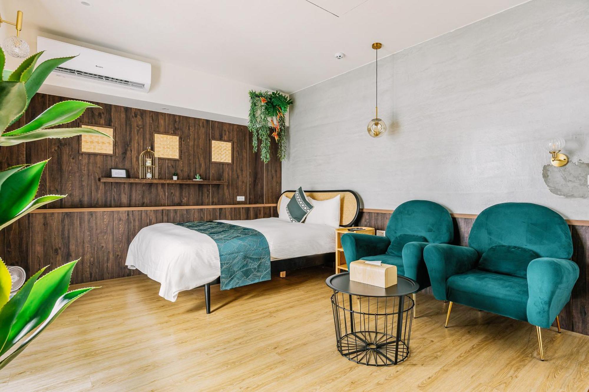 Hotel Nan Nan Kaohsiung Esterno foto